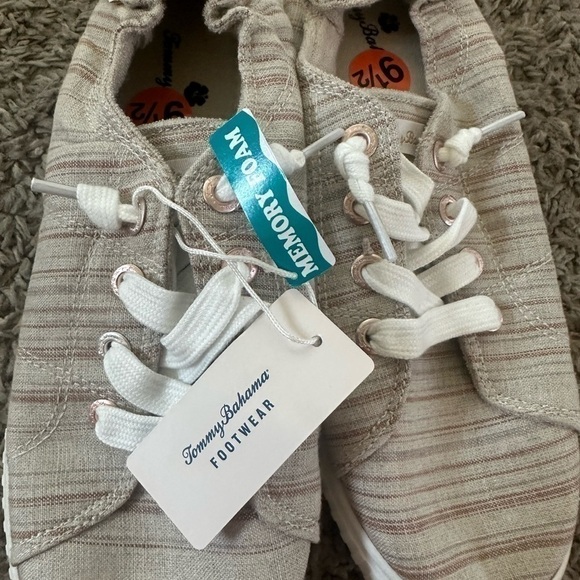 TOMMY BAHAMA Womens Sneakers Slipon Memory Foam Striped Beige/White Size 9.5 - Picture 3 of 5